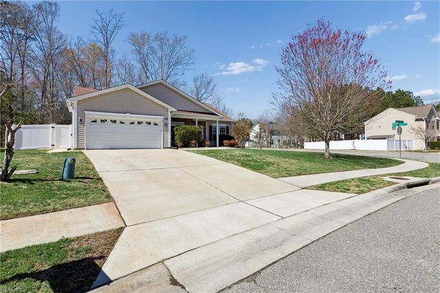 100 Seasons Walk CT, Yorktown, VA 23690