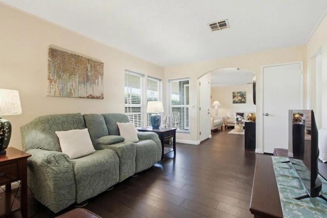 276 N El Camino Real 220, Oceanside, CA 92058