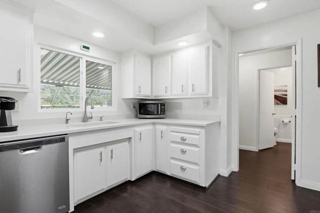 276 N El Camino Real 220, Oceanside, CA 92058