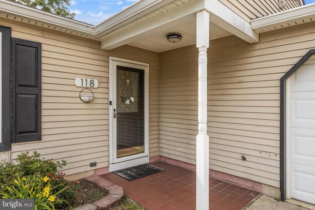 118 ROBINS RUN E, Swedesboro, NJ 08085