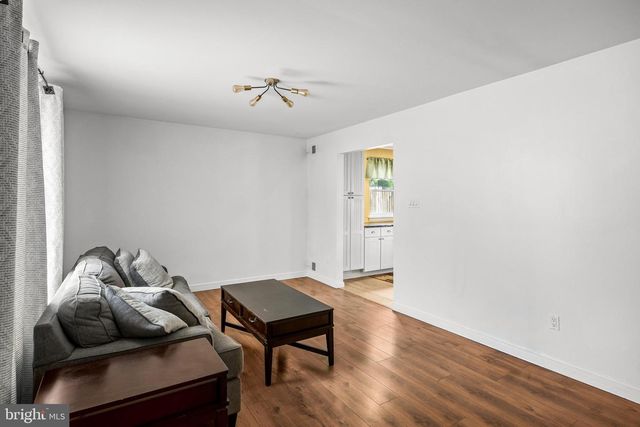 118 ROBINS RUN E, Swedesboro, NJ 08085