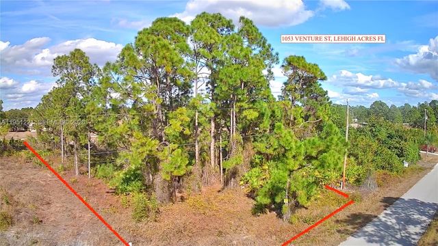 1050 Countess ave, Lehigh Acres, FL 33974