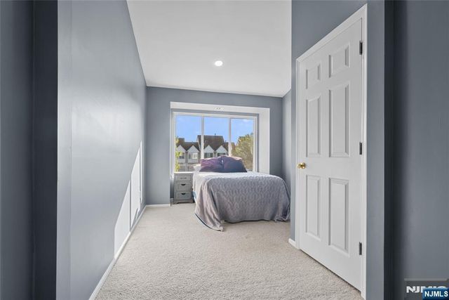 16 Franklin Court, Montville Township, NJ 07045