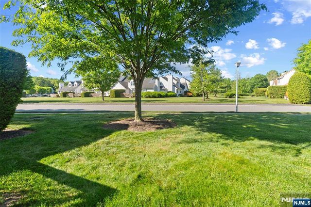 16 Franklin Court, Montville Township, NJ 07045