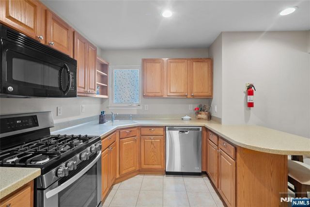 16 Franklin Court, Montville Township, NJ 07045