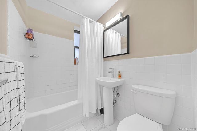 2830 Briggs Avenue 4F, Bronx, NY 10458