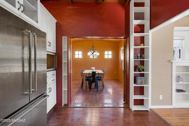 1045 N 3rd Avenue, Tucson, AZ 85705