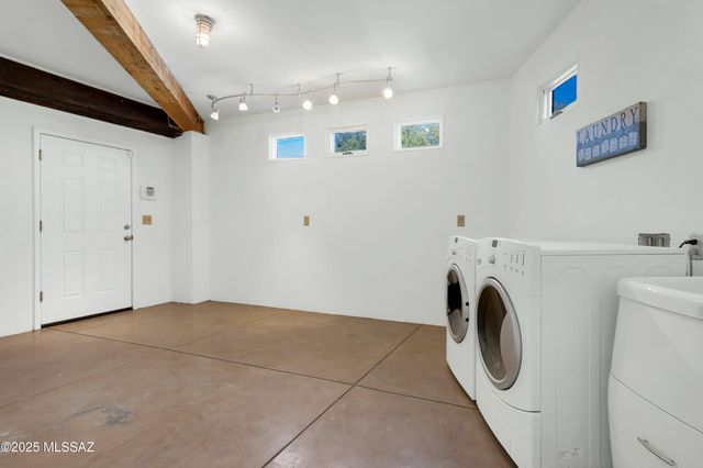 1045 N 3rd Avenue, Tucson, AZ 85705