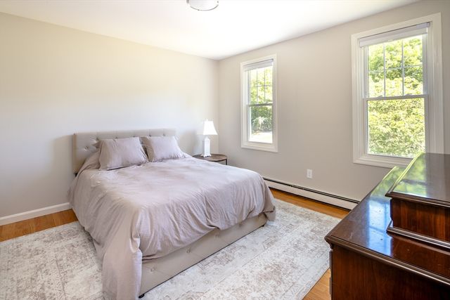 3 Barrett Dr, Mattapoisett, MA 02739