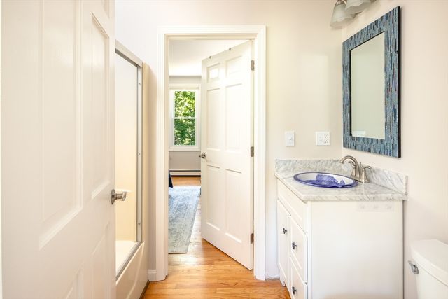 3 Barrett Dr, Mattapoisett, MA 02739