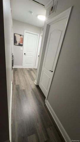 4103 Detroit Street, Dearborn Heights, MI 48125