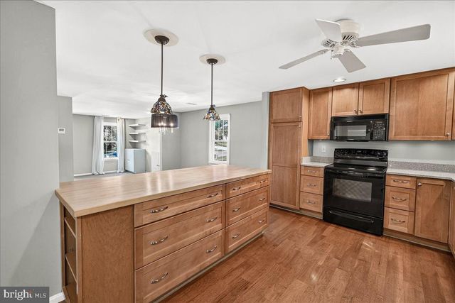 6630 WINDSOR CT, Columbia, MD 21044