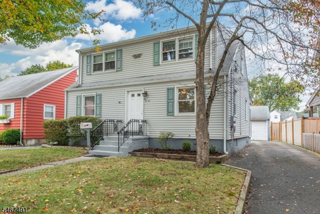 45 Orchard St, Pompton Lakes Boro, NJ 07442 — photo 2