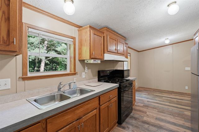15955 24th Avenue, Marne, MI 49435