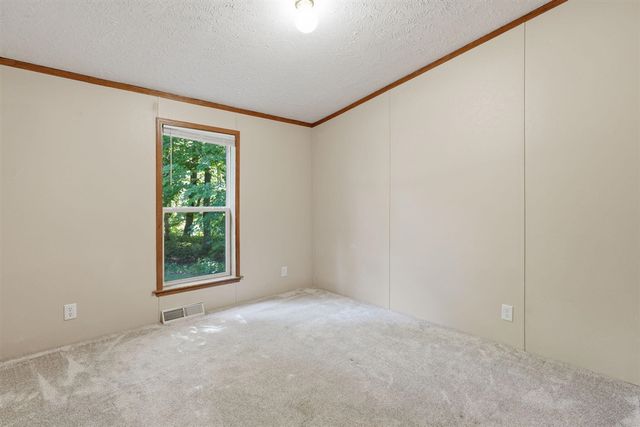 15955 24th Avenue, Marne, MI 49435
