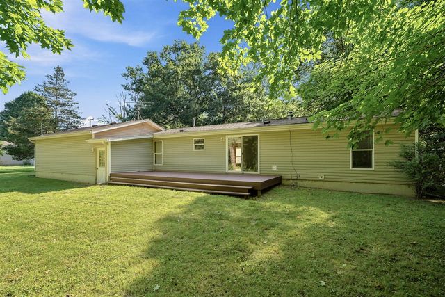 15955 24th Avenue, Marne, MI 49435