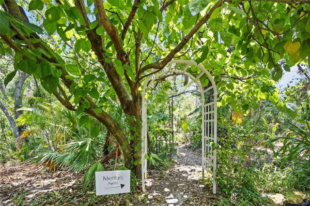 9915 OLD HYDE PARK PLACE, Bradenton, FL 34202