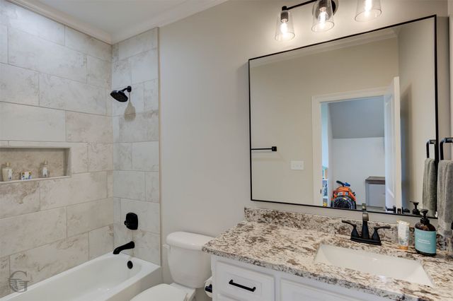 302 Elbow Slough, Bossier City, LA 71112