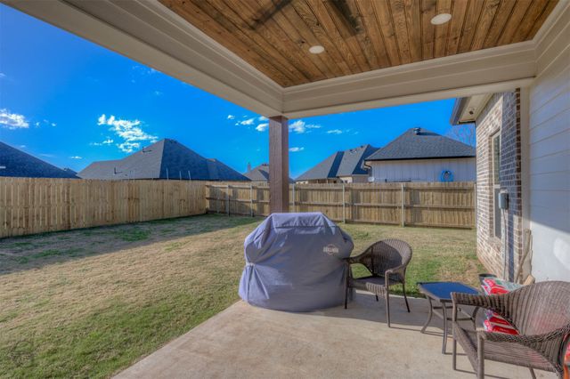 302 Elbow Slough, Bossier City, LA 71112