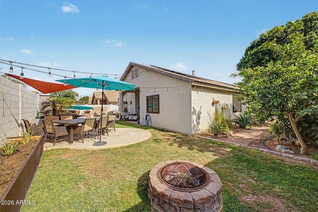 8246 W ROSE GARDEN Lane, Peoria, AZ 85382