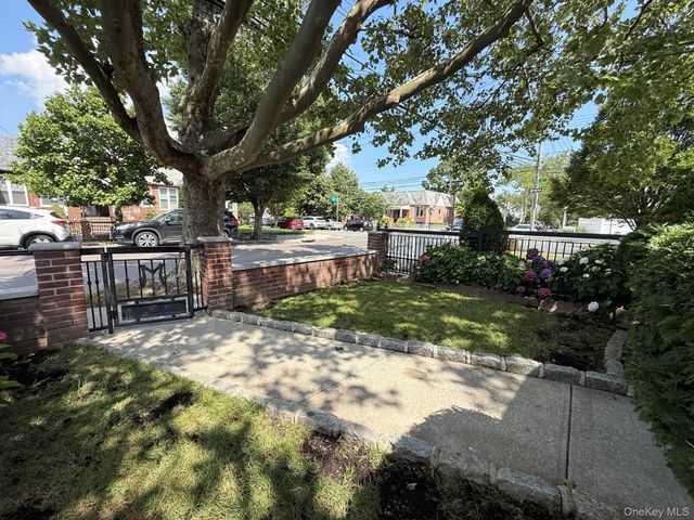 5962 69th Lane, Maspeth, NY 11378