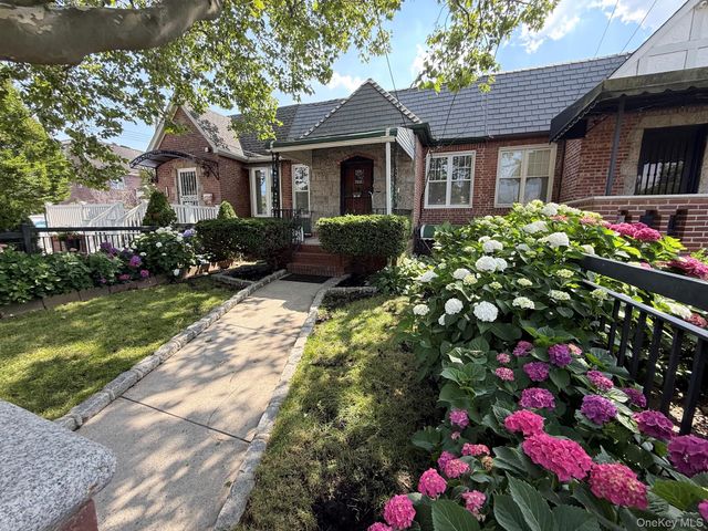 5962 69th Lane, Maspeth, NY 11378