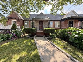 5962 69th Lane, Maspeth, NY 11378