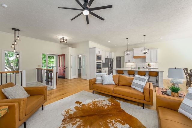 324 N Lancaster Dr, Wichita, KS 67230