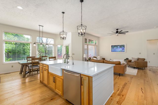 324 N Lancaster Dr, Wichita, KS 67230