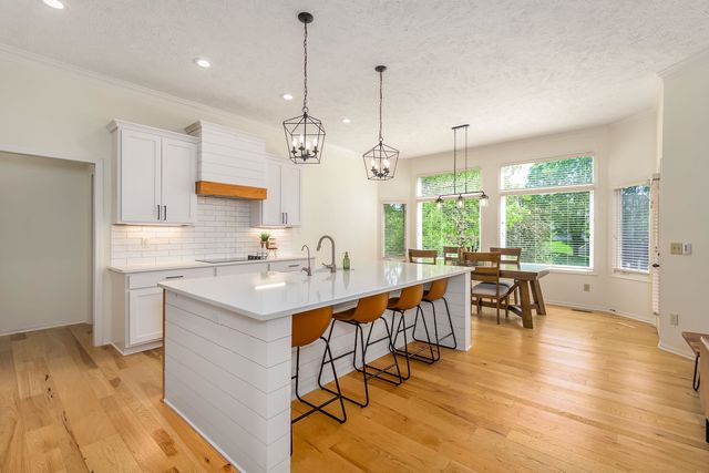 324 N Lancaster Dr, Wichita, KS 67230