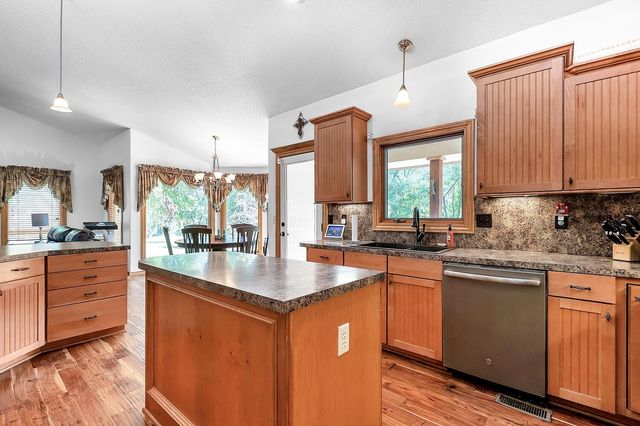 1108 W 34th Cir N, Wichita, KS 67204