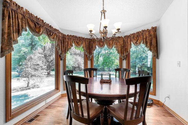 1108 W 34th Cir N, Wichita, KS 67204