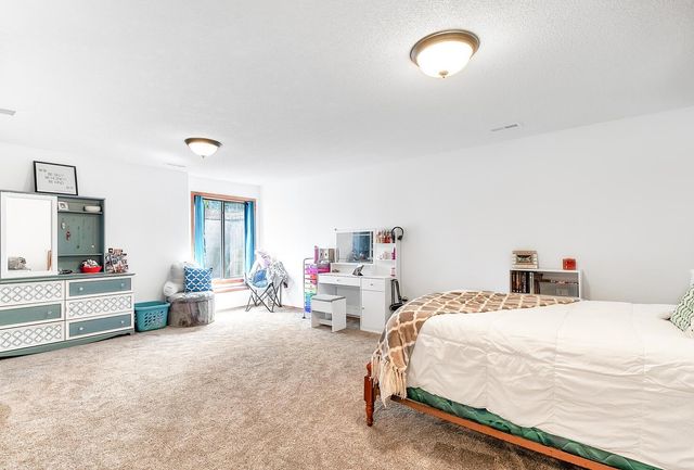 1108 W 34th Cir N, Wichita, KS 67204