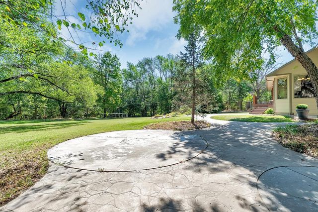 1108 W 34th Cir N, Wichita, KS 67204