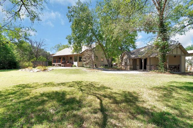 1108 W 34th Cir N, Wichita, KS 67204