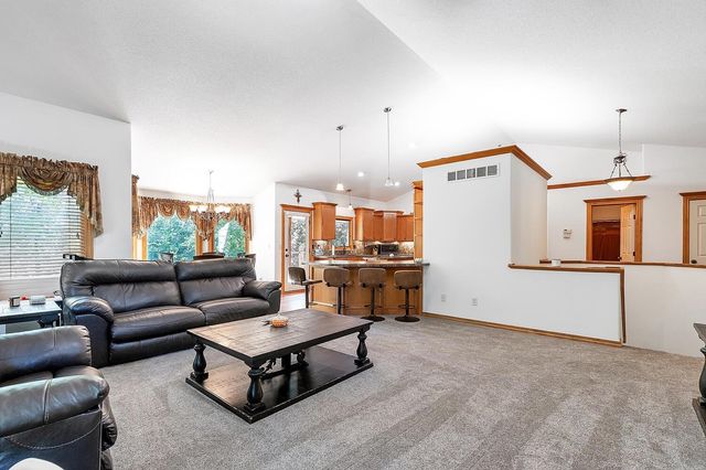 1108 W 34th Cir N, Wichita, KS 67204