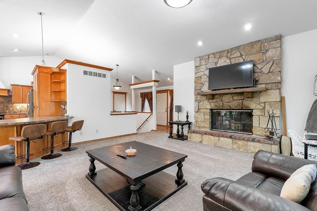 1108 W 34th Cir N, Wichita, KS 67204