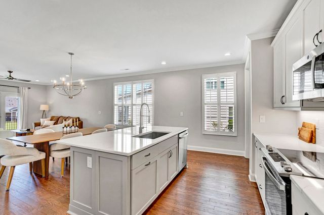9 Hensley Road, Greenville, SC 29607