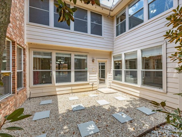 5404 Worley Drive, The Colony, TX 75056
