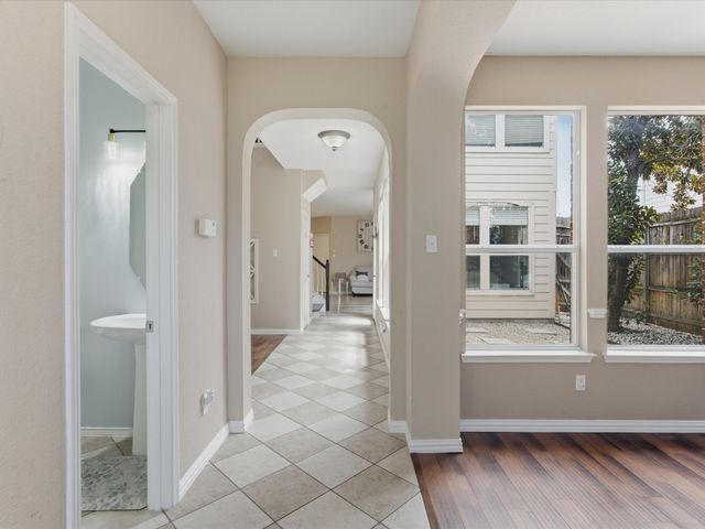 5404 Worley Drive, The Colony, TX 75056