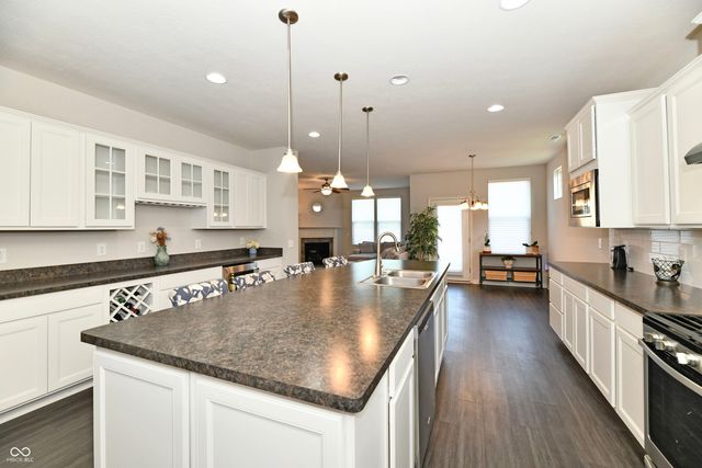 4934 Lilium Drive, Plainfield, IN 46168