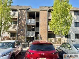 1113 Ravens Crest Drive 1113, Plainsboro, NJ 08536