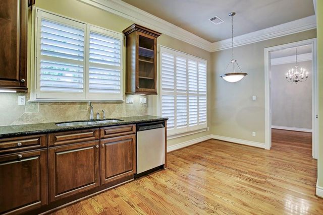 4013 Bellefontaine Street C, Houston, TX 77025