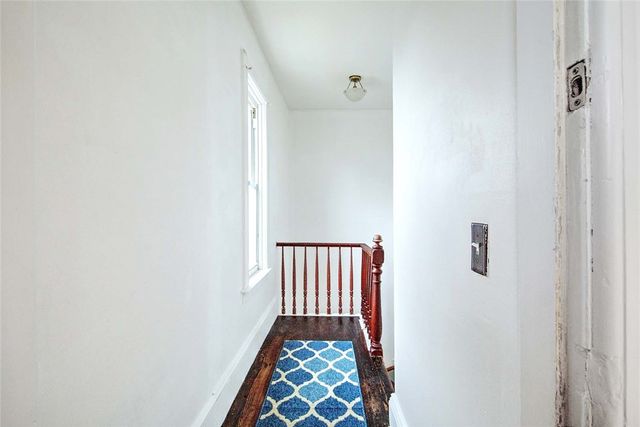 137 Hunts Avenue, Pawtucket, RI 02861