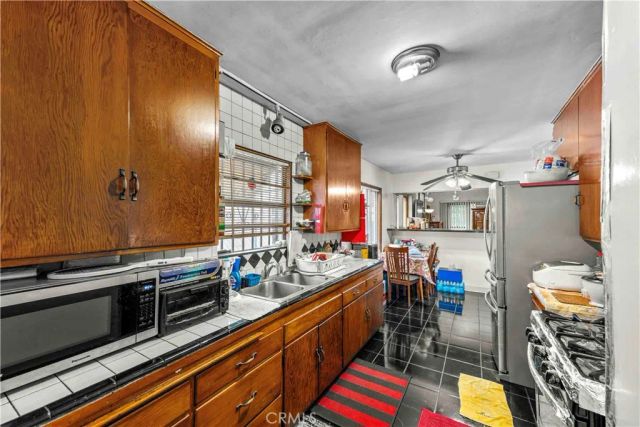 5630 Myrtle, Long Beach, CA 90805