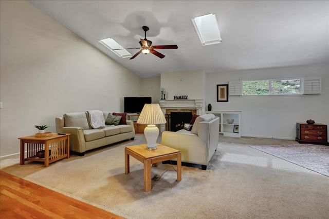 124 Ruby Ledge Ct, Grass Valley, CA 95945
