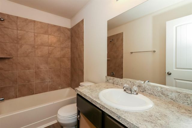 6046 Peaceful Ridge Drive, Houston, TX 77048