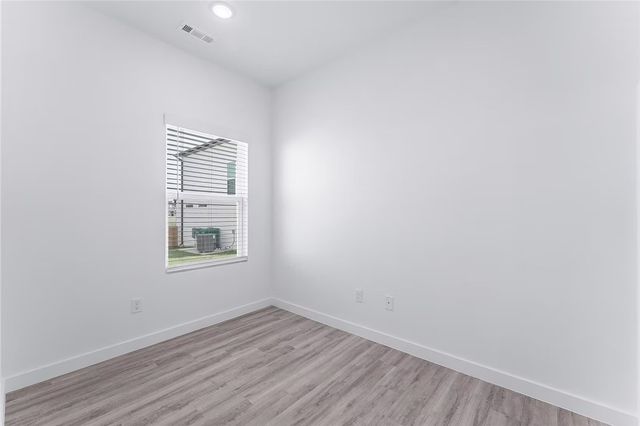 561 Discovery Avenue, Bentonville, AR 72712