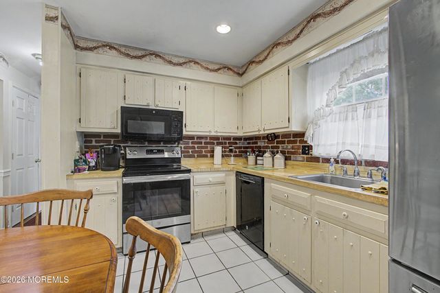 159 Berkeley Drive, Brick, NJ 08724