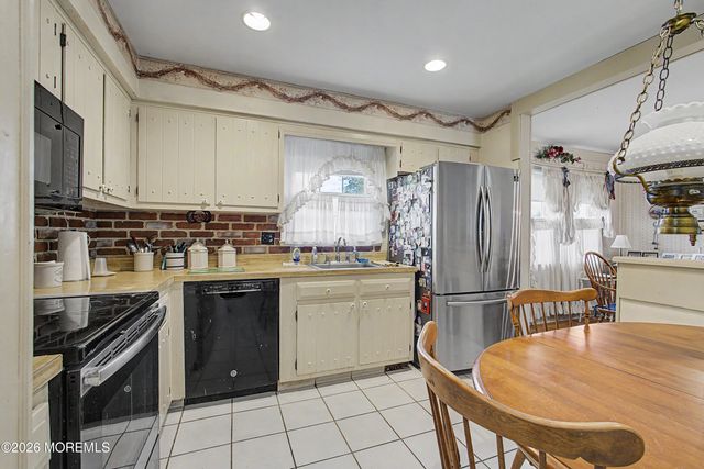 159 Berkeley Drive, Brick, NJ 08724